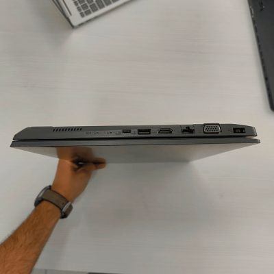 Portátil Lenovo V330 | i5 8Gen | 8GB DDR4 | 256GB SSD | 14" 1920x1080 | Win11PRO - Recondicionado